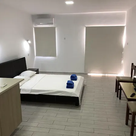 Kasapis Apts Larnaca Exterior photo