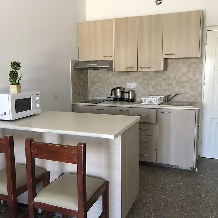 Kasapis Apts Larnaca Exterior photo